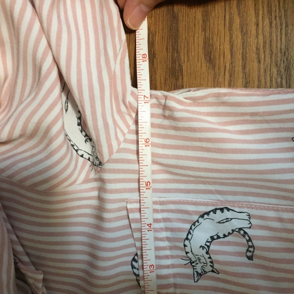 🐈 Button down shirt - Picture 6 of 10